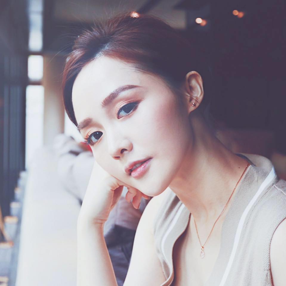 荔枝兒 Liz 日常保養+彩妝大直擊! - 影音專區 - BloggerAds 分享,創造你的價值